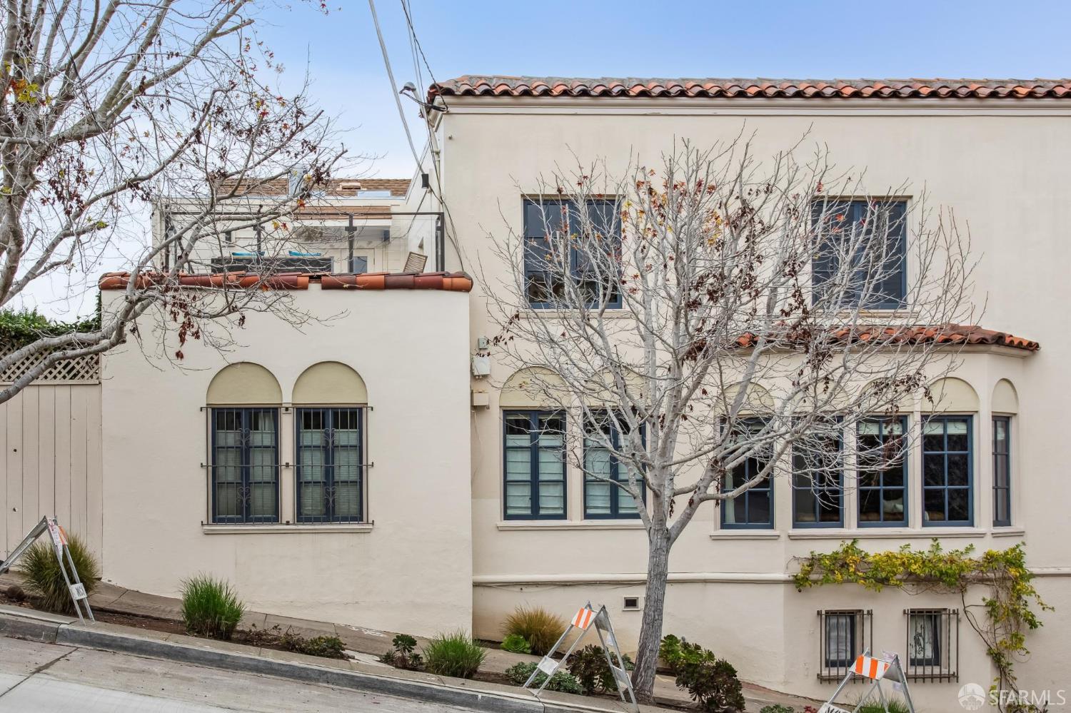 1498 Sanchez Street