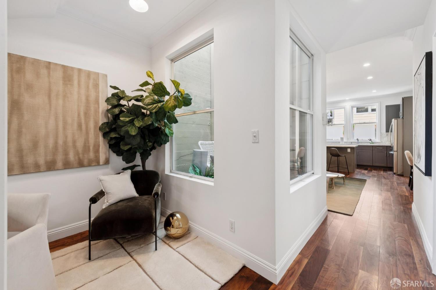 585 Francisco Street