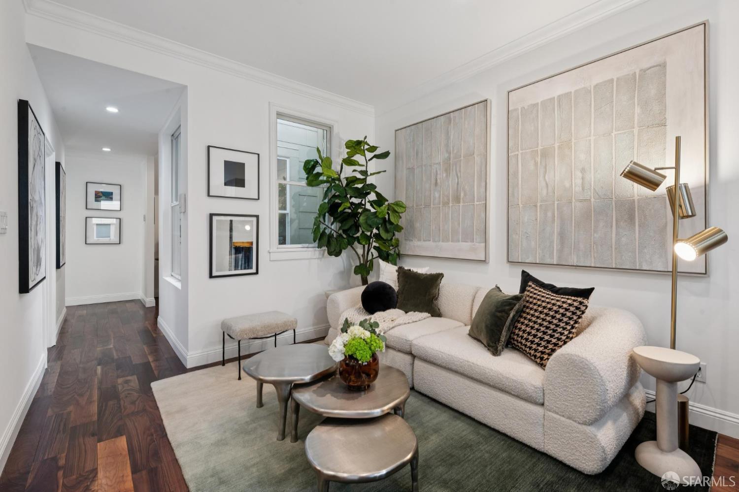 585 Francisco Street