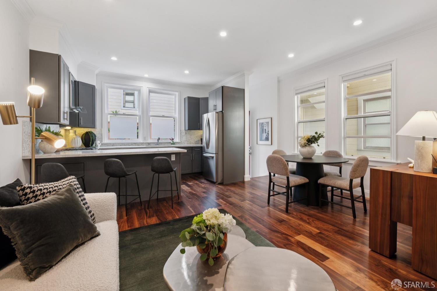 585 Francisco Street