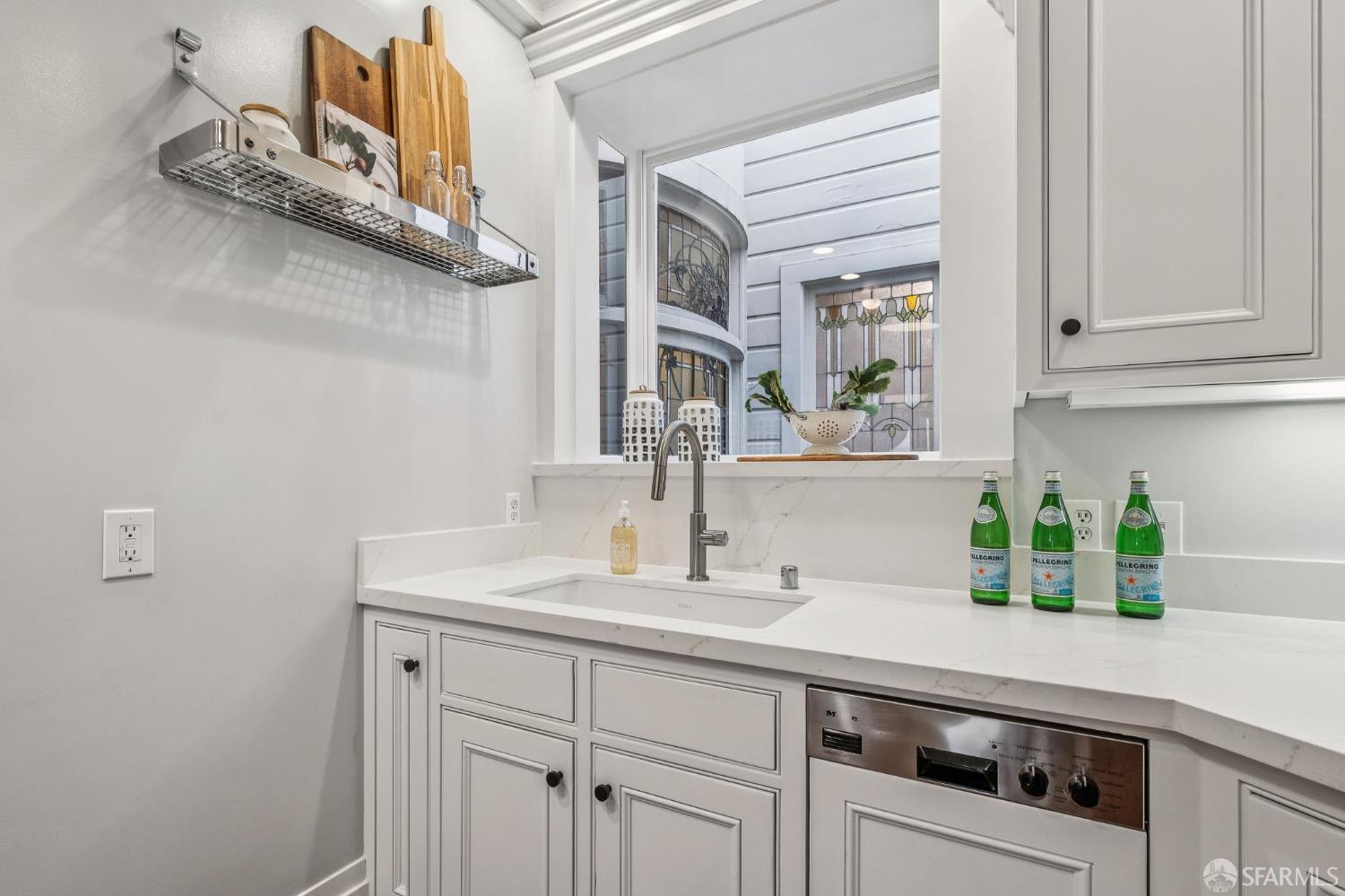 1301 Clay Street # 2