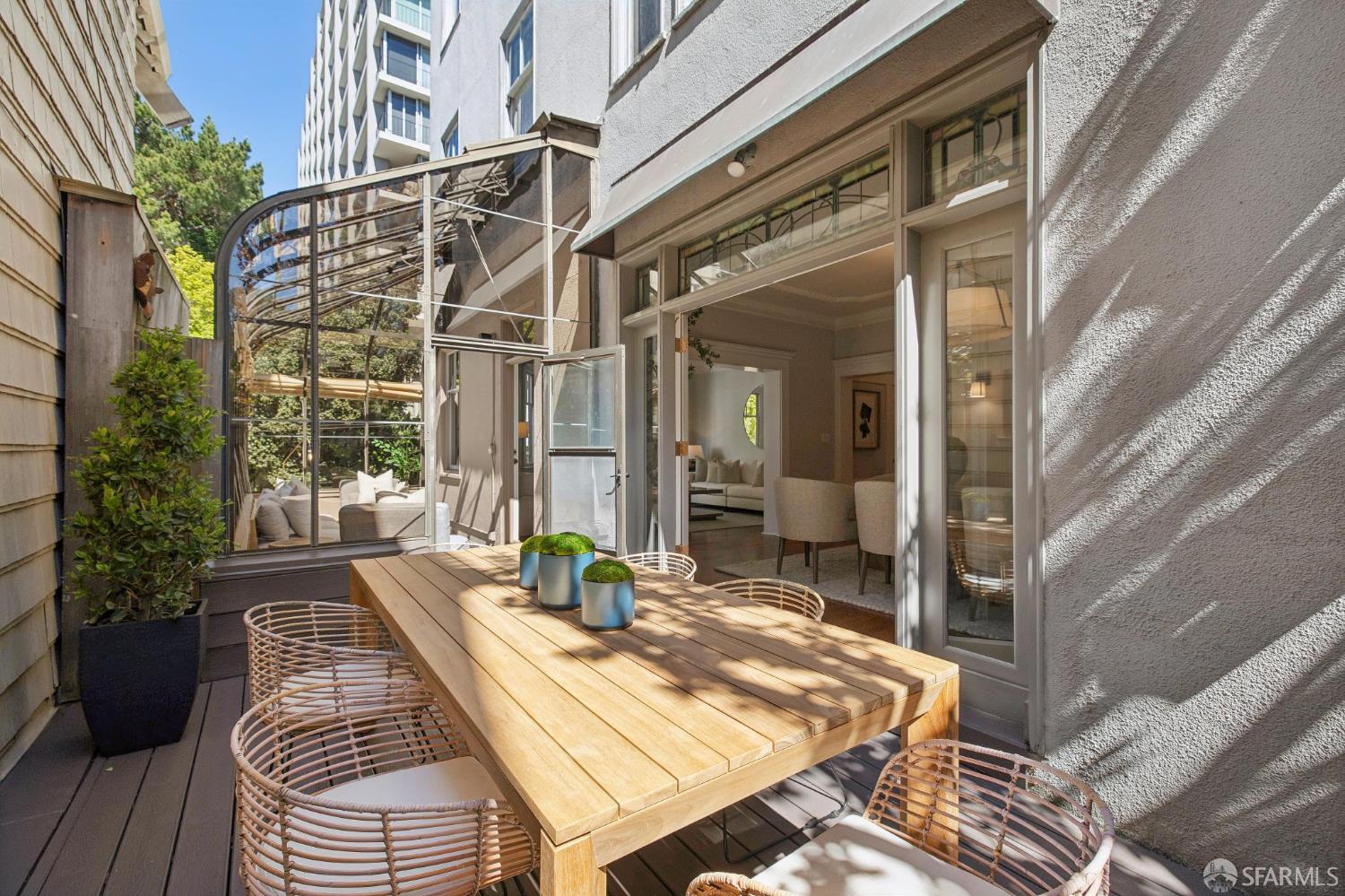 1301 Clay Street # 2