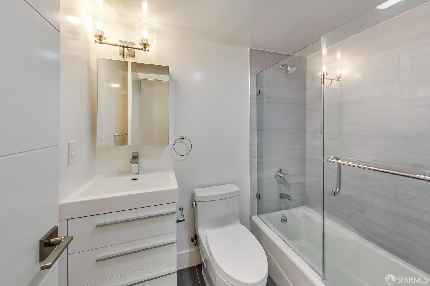 751-753A Capp Street