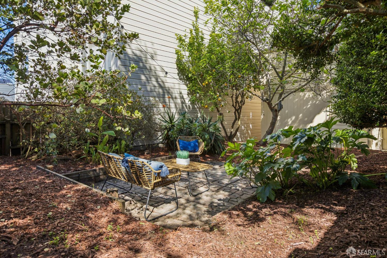 232-234 Diamond Street