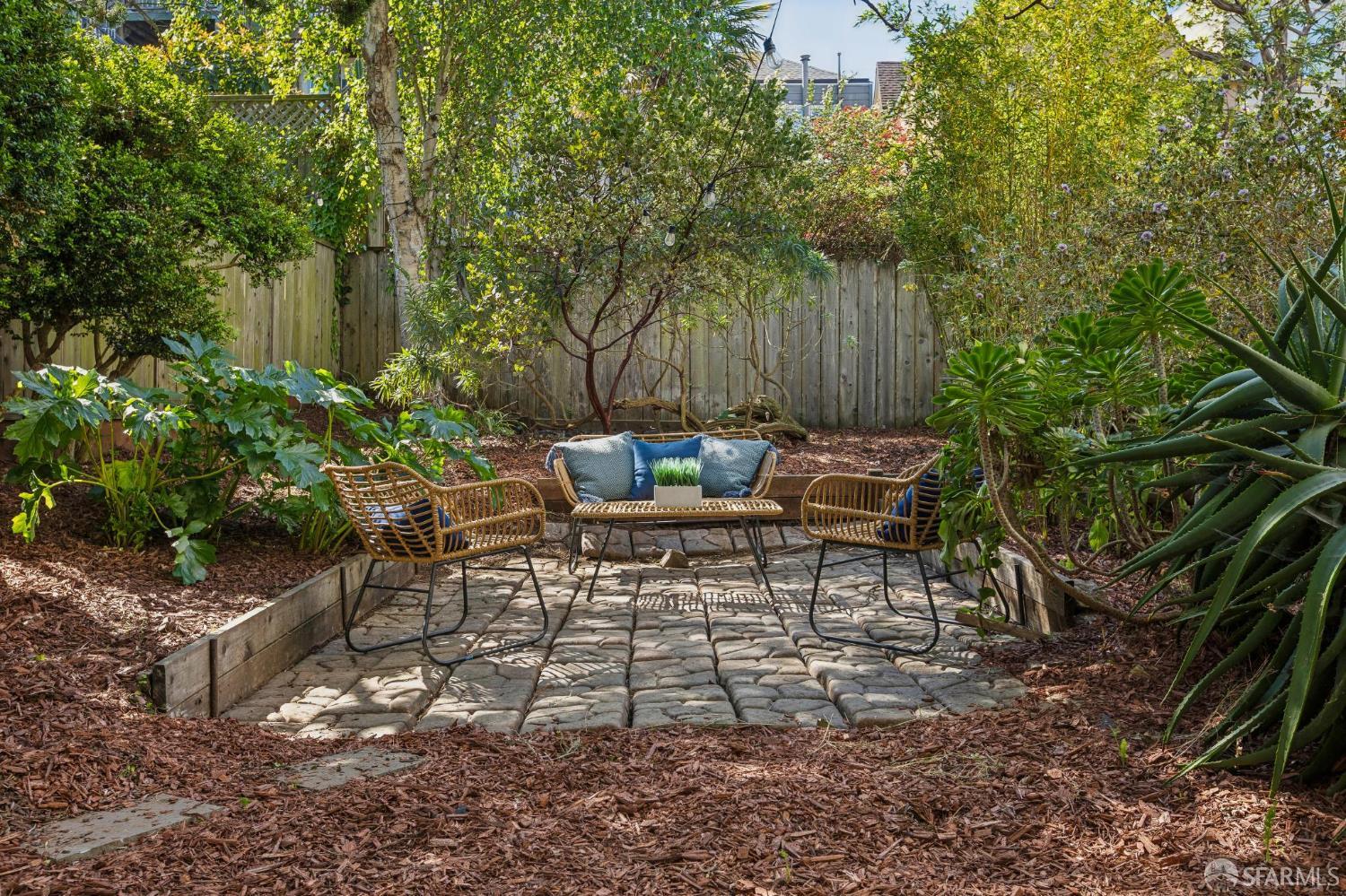 232-234 Diamond Street