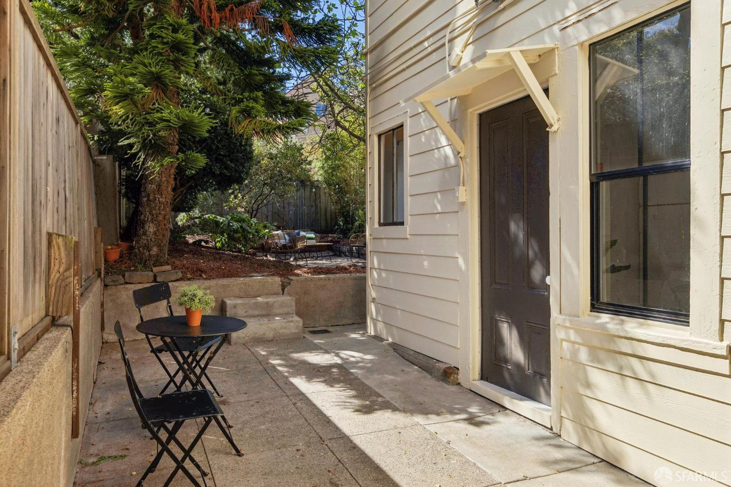 232-234 Diamond Street