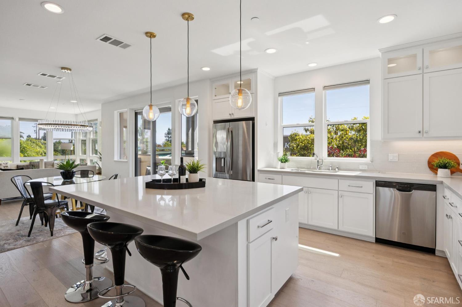 2 Avondale Avenue