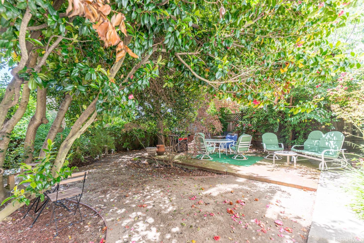 1855 California Street