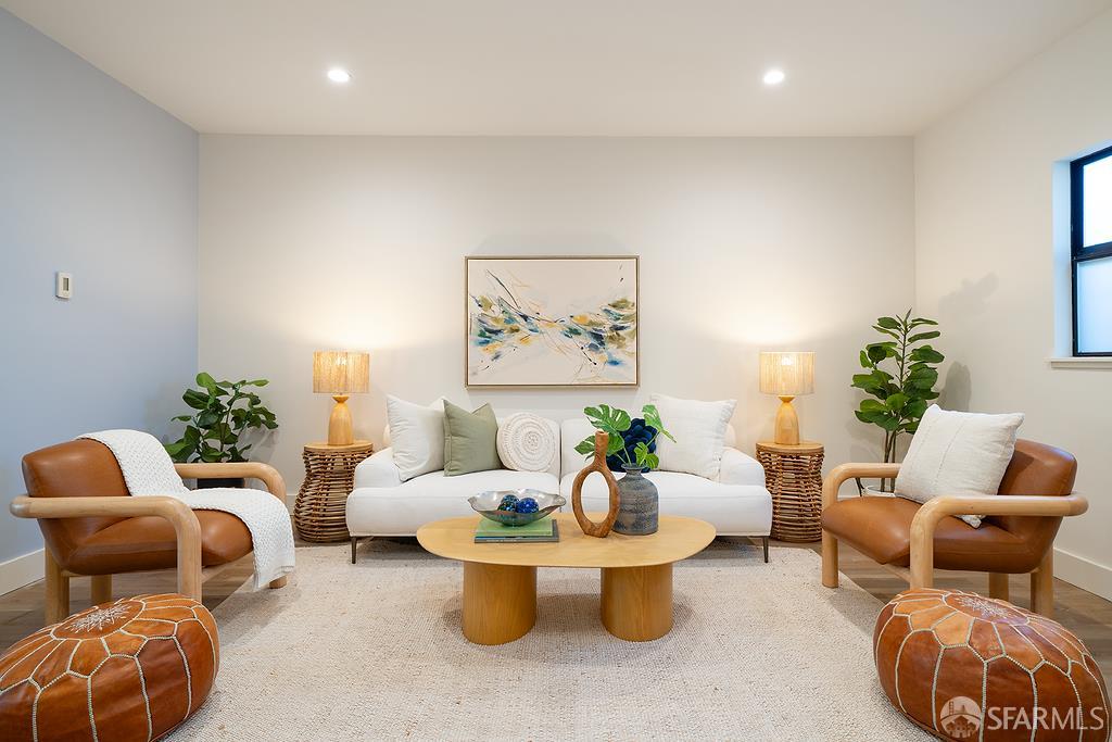 4811 Telegraph Avenue # 206