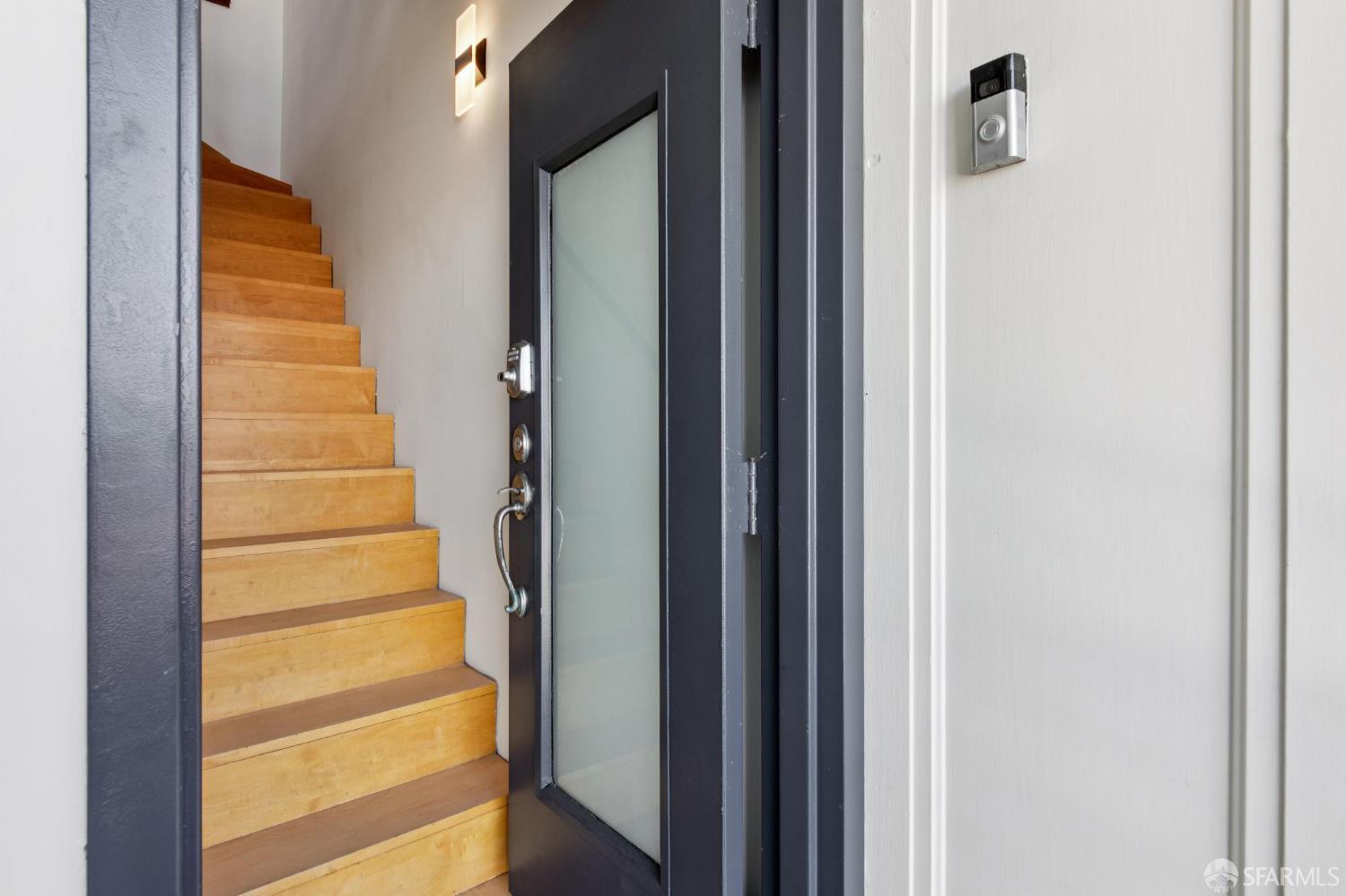 12 Reno Place