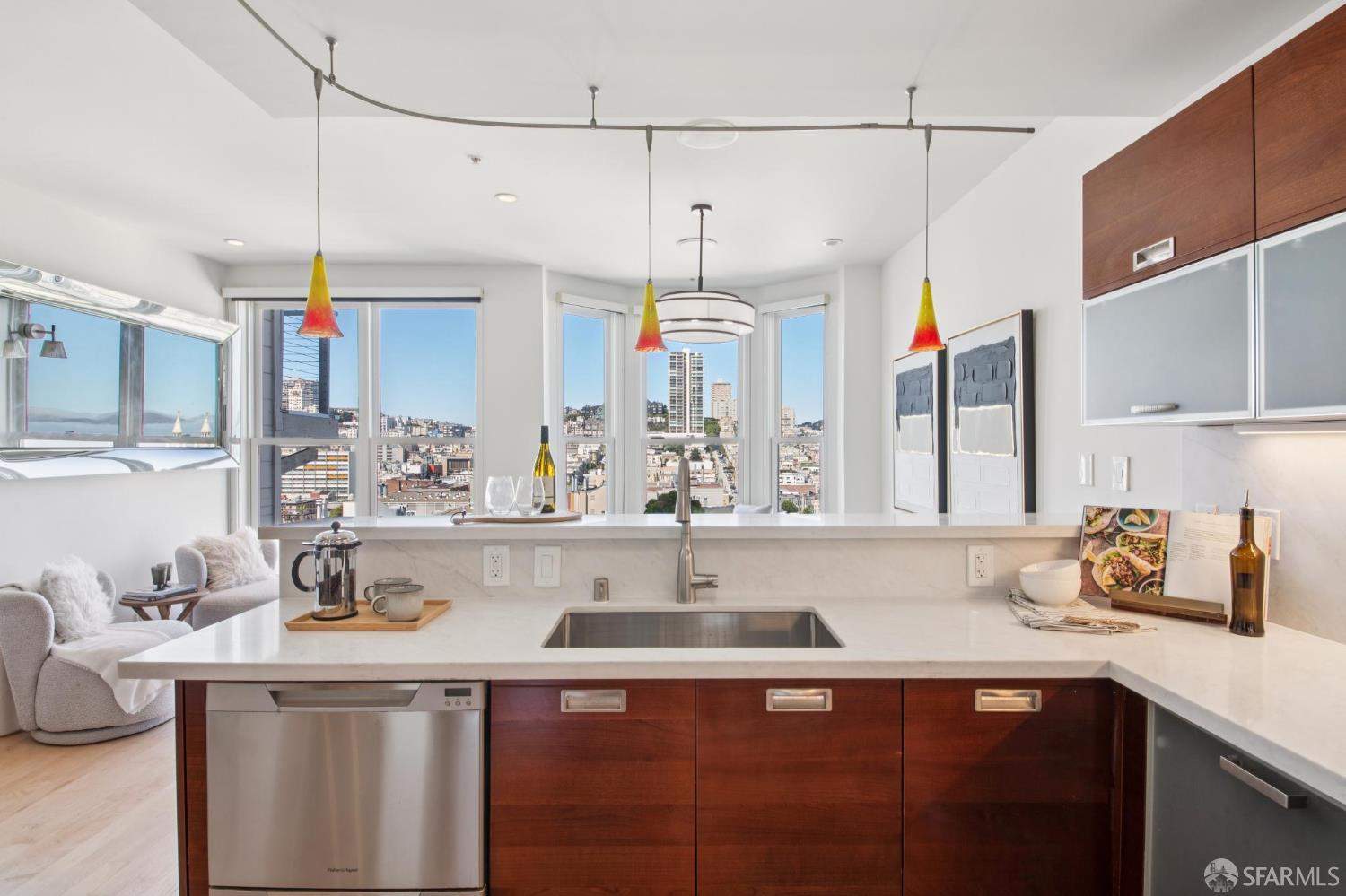 12 Reno Place