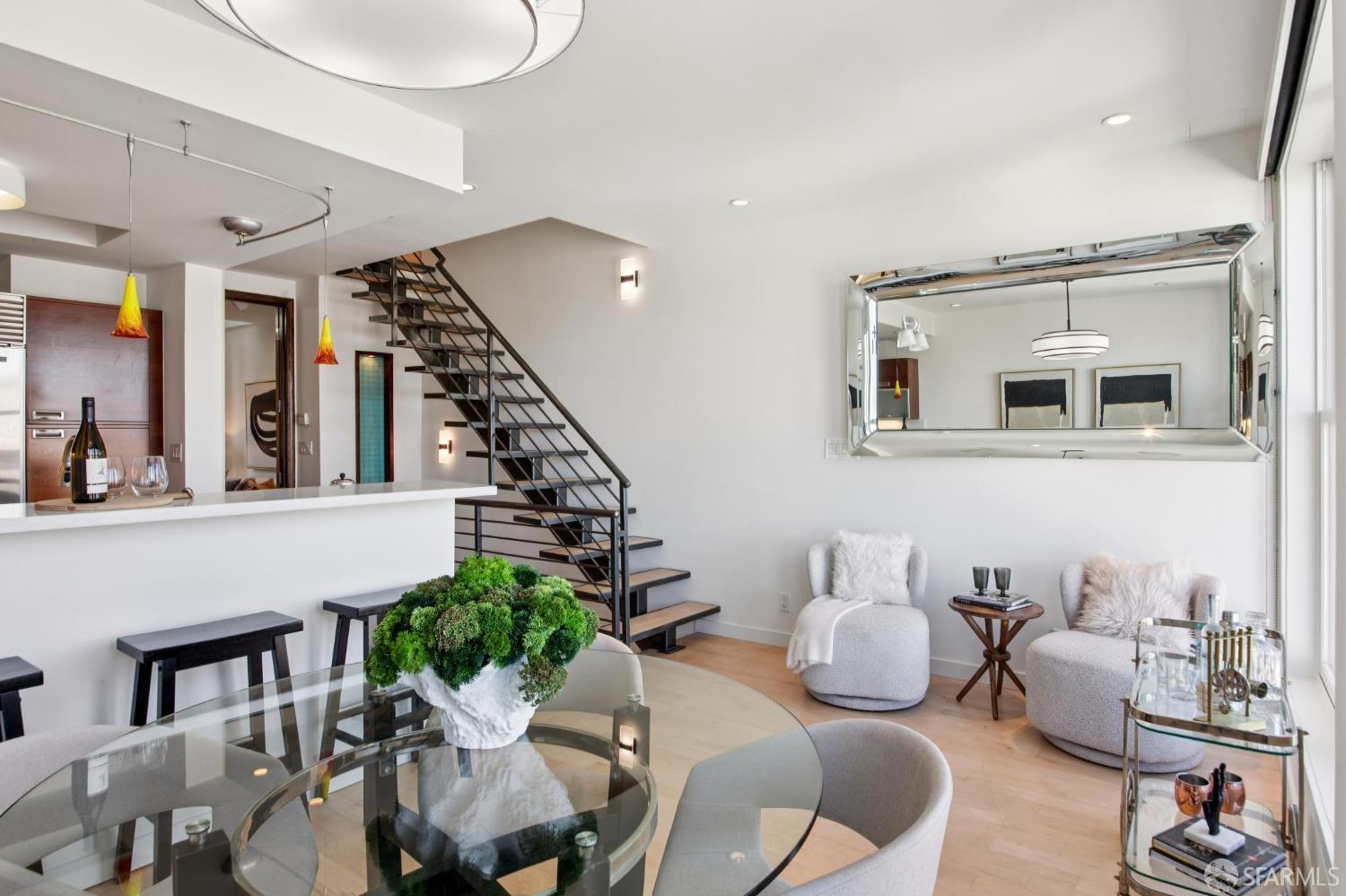 12 Reno Place