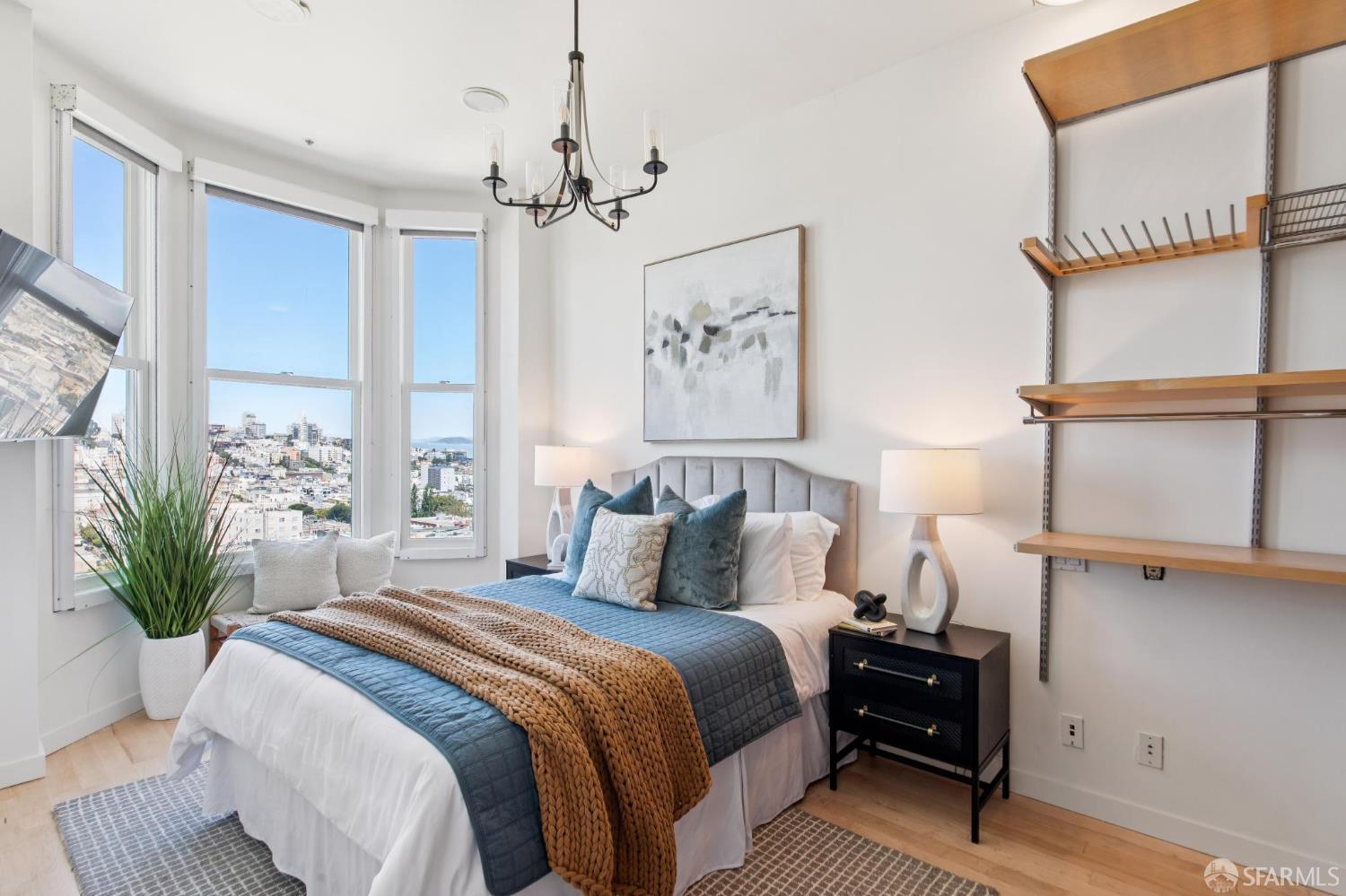 12 Reno Place