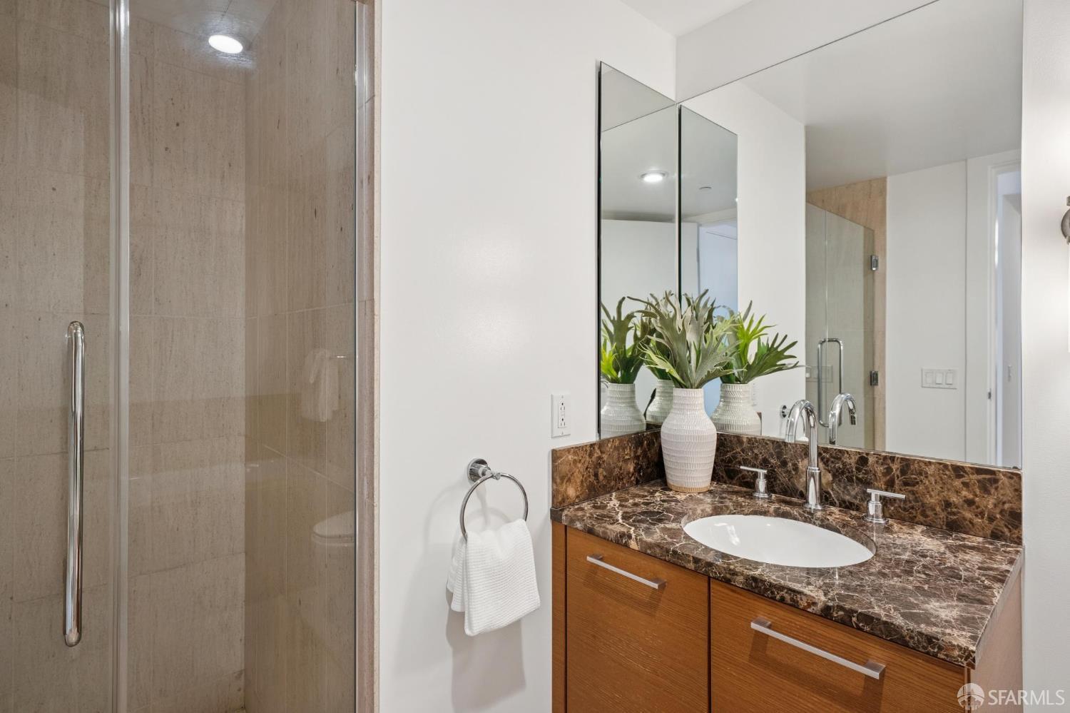 301 Mission Street # 12D
