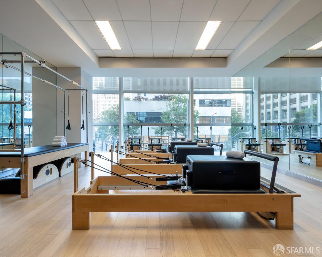 301 Mission Street # 12D