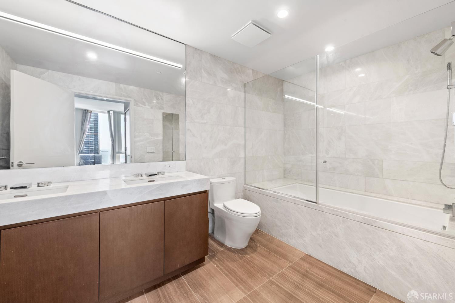 488 Folsom Street # 4406