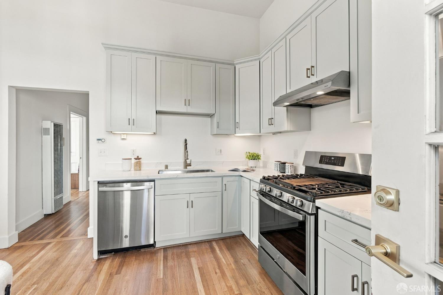 400 Oak Street # 6
