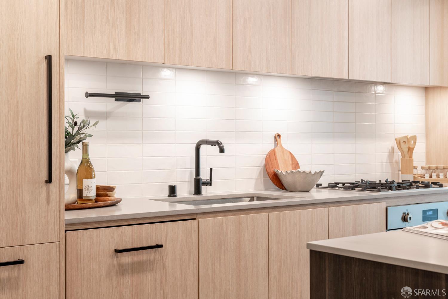 950 Tennessee Street # 211