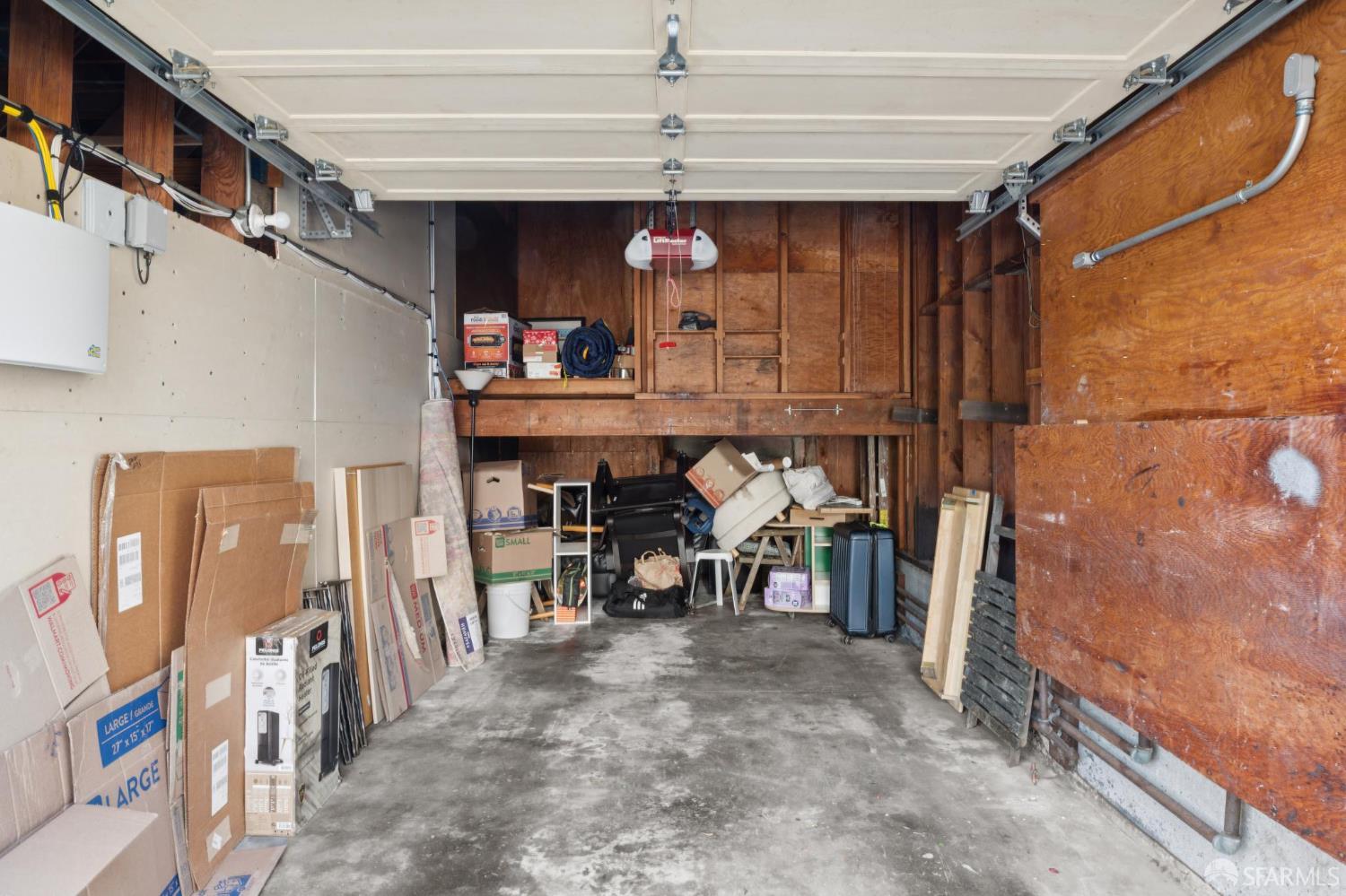909 Alvarado Street