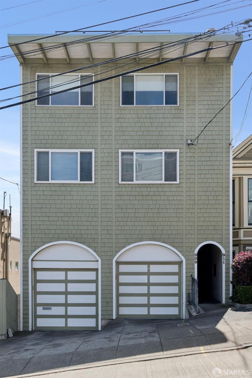 909 Alvarado Street