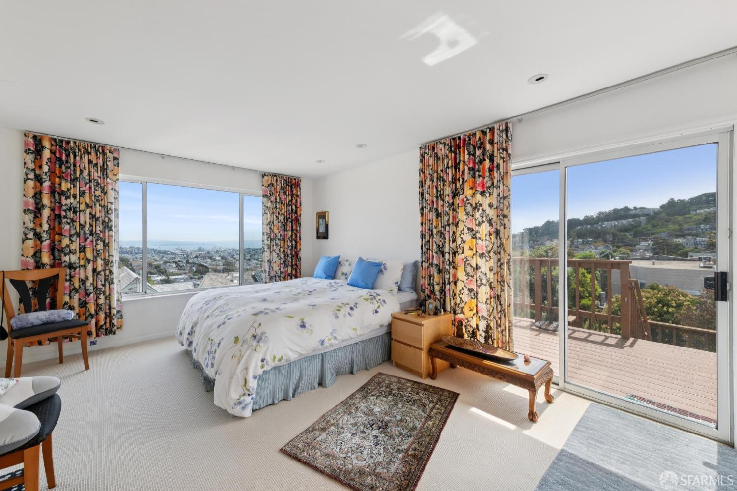909 Alvarado Street