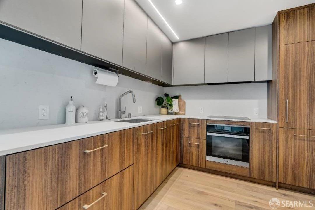 280 Spear Street # 28H