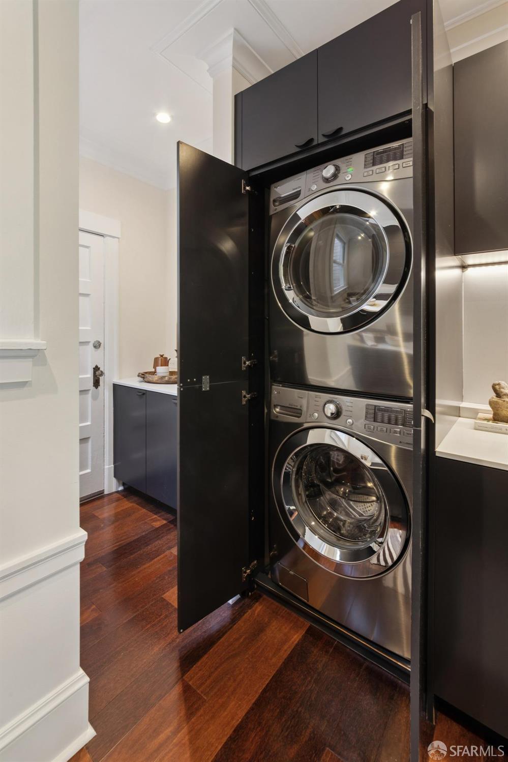2921 Washington Street # 3