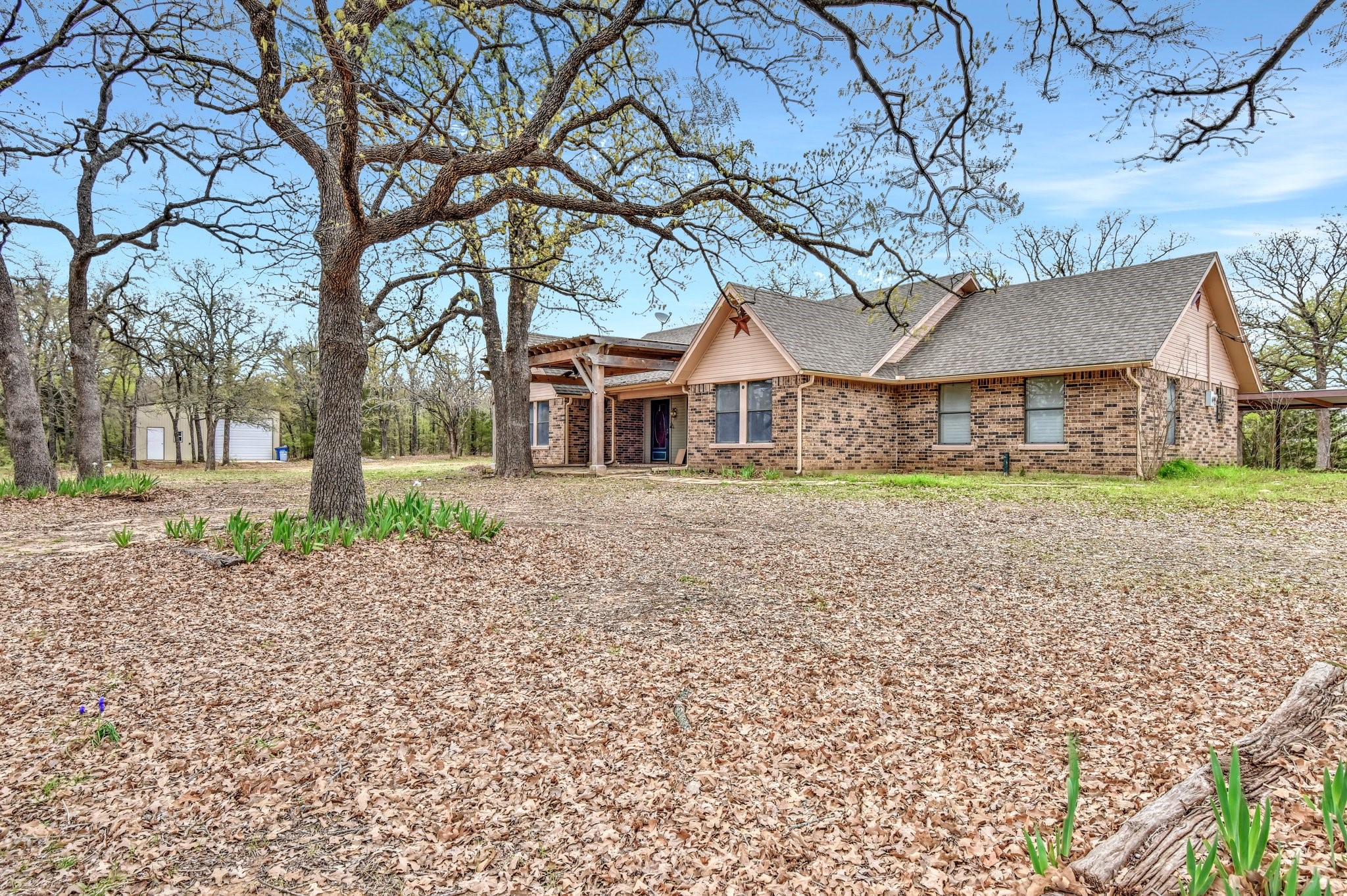 7586 W Line Road