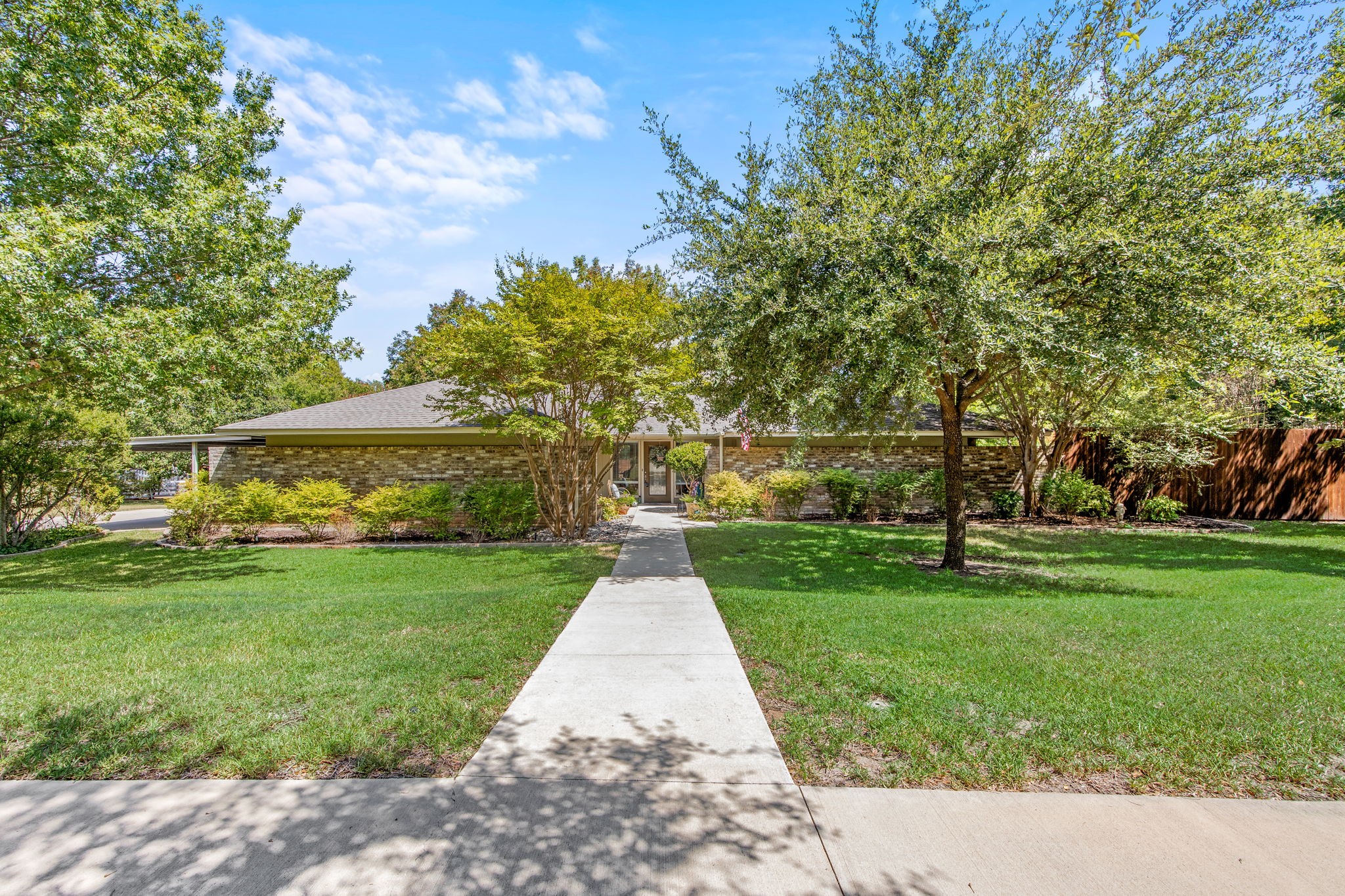1530 Nokomis Road