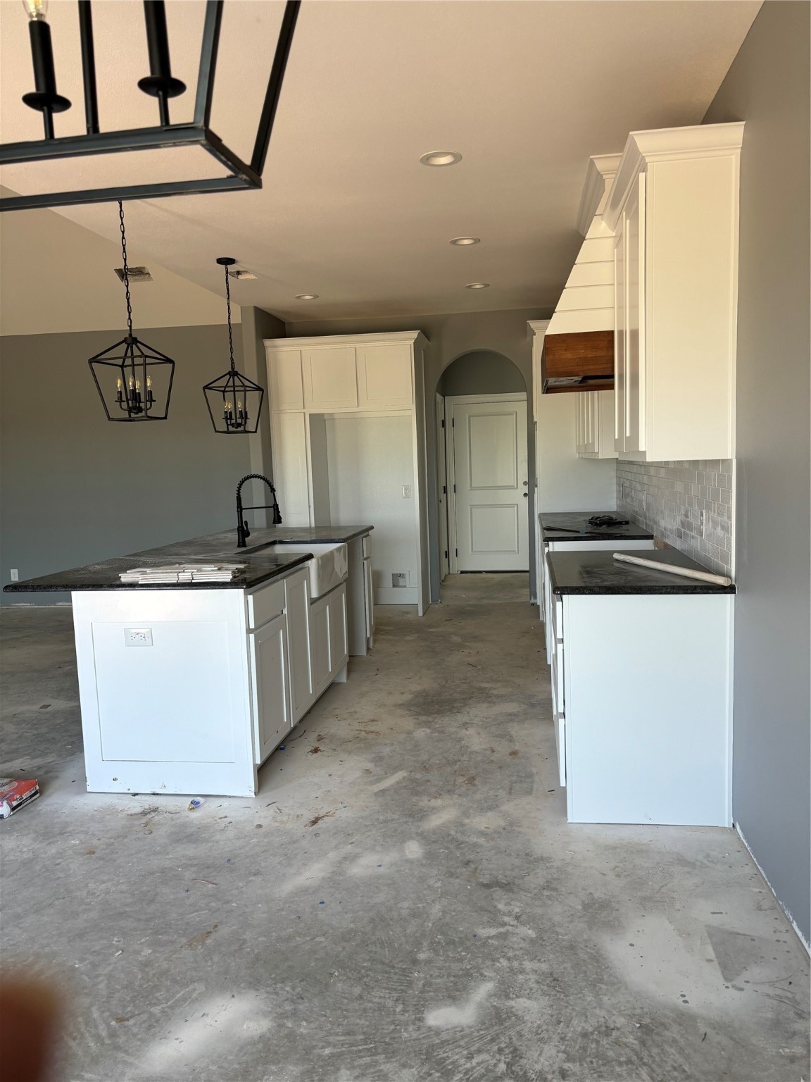 9705 Dripping Springs Road