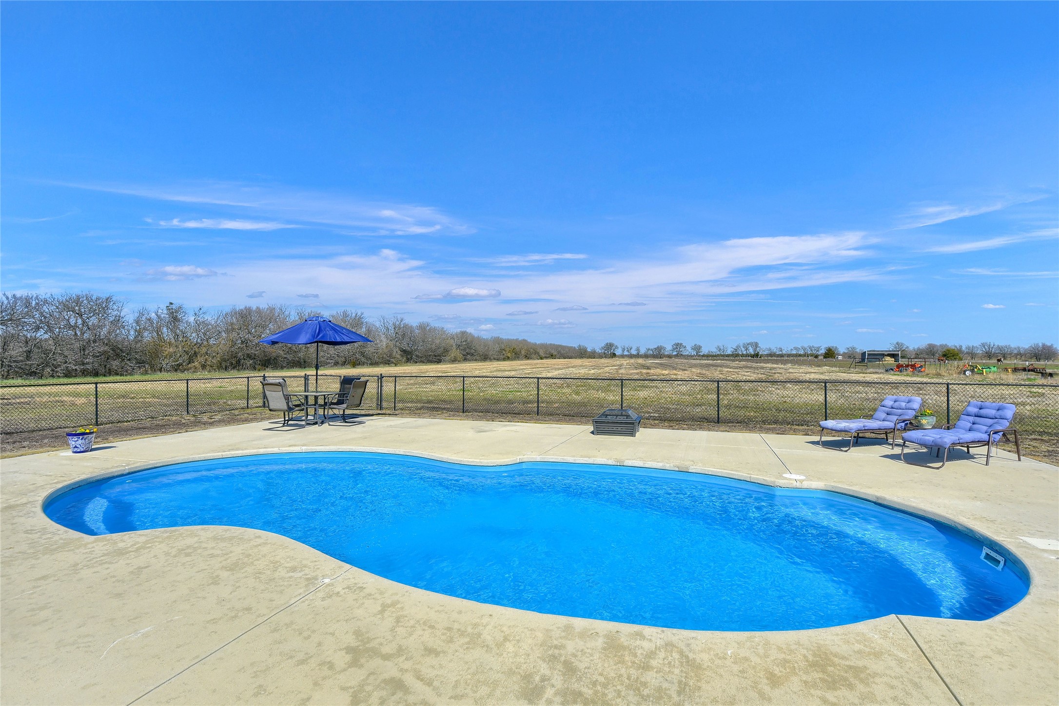 2435 Cobler Road