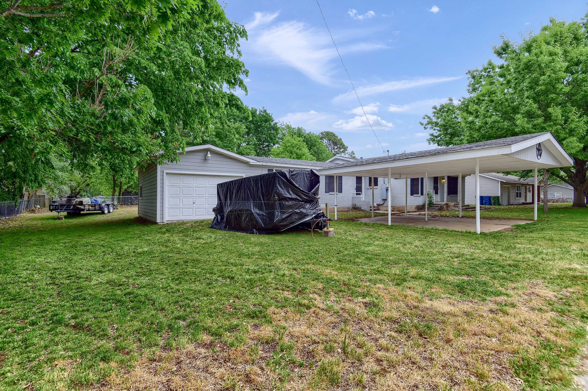 209 E Woodland Street