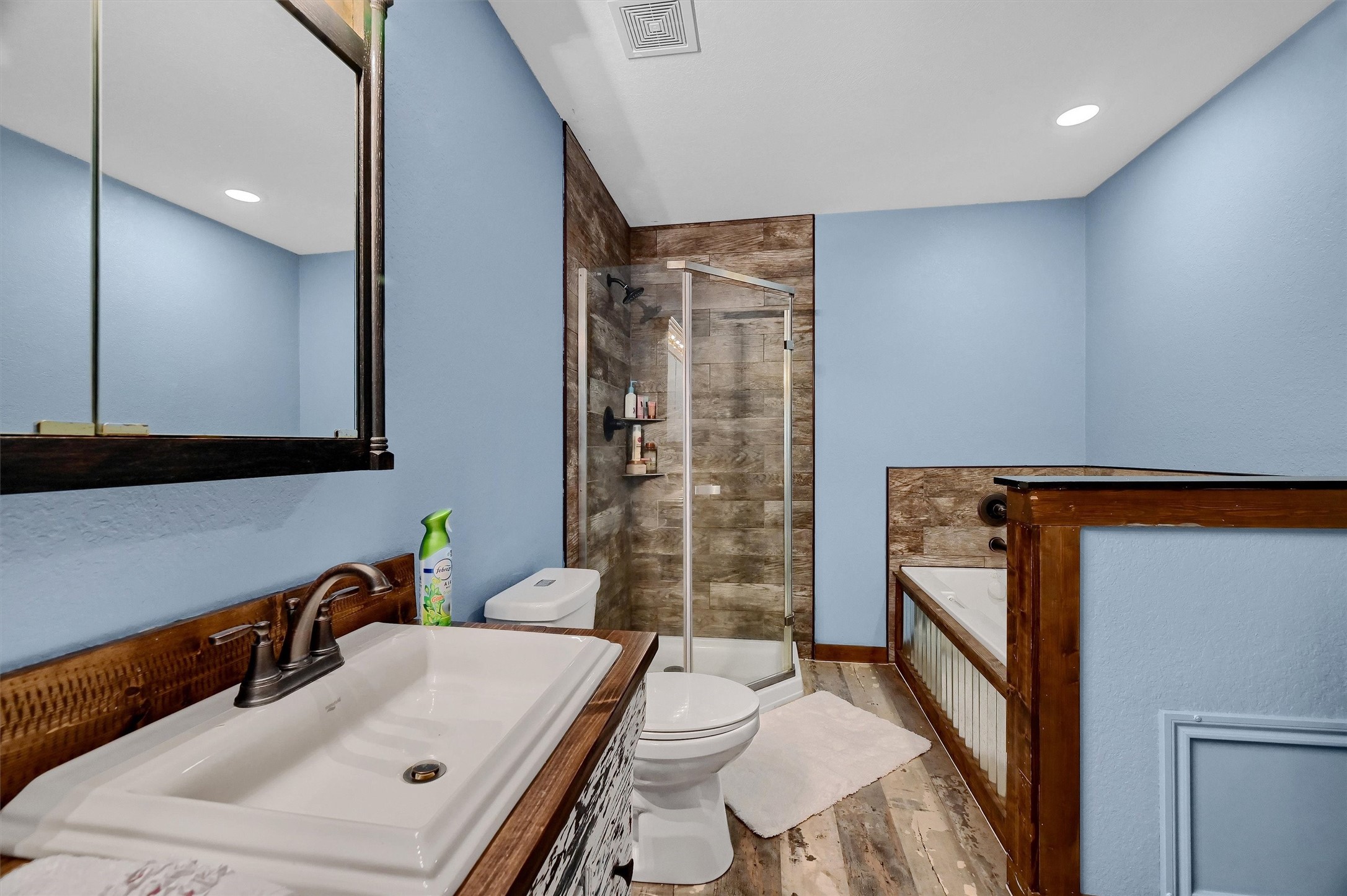 2003 Flowing Wells Road