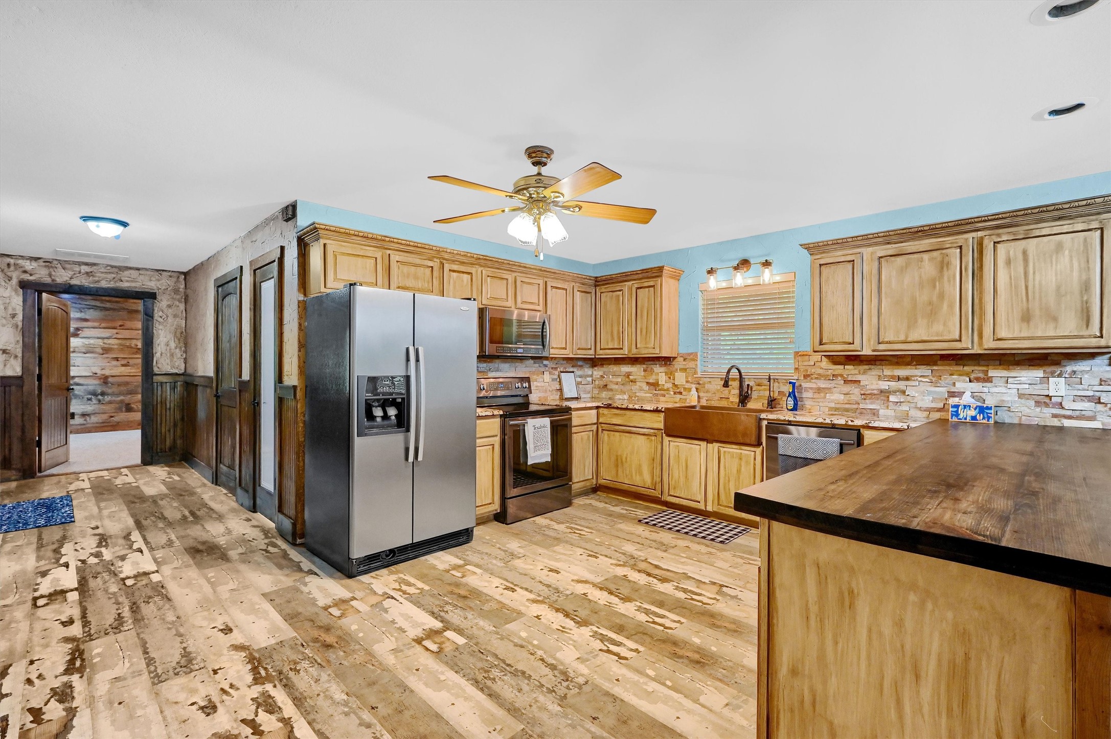 2003 Flowing Wells Road