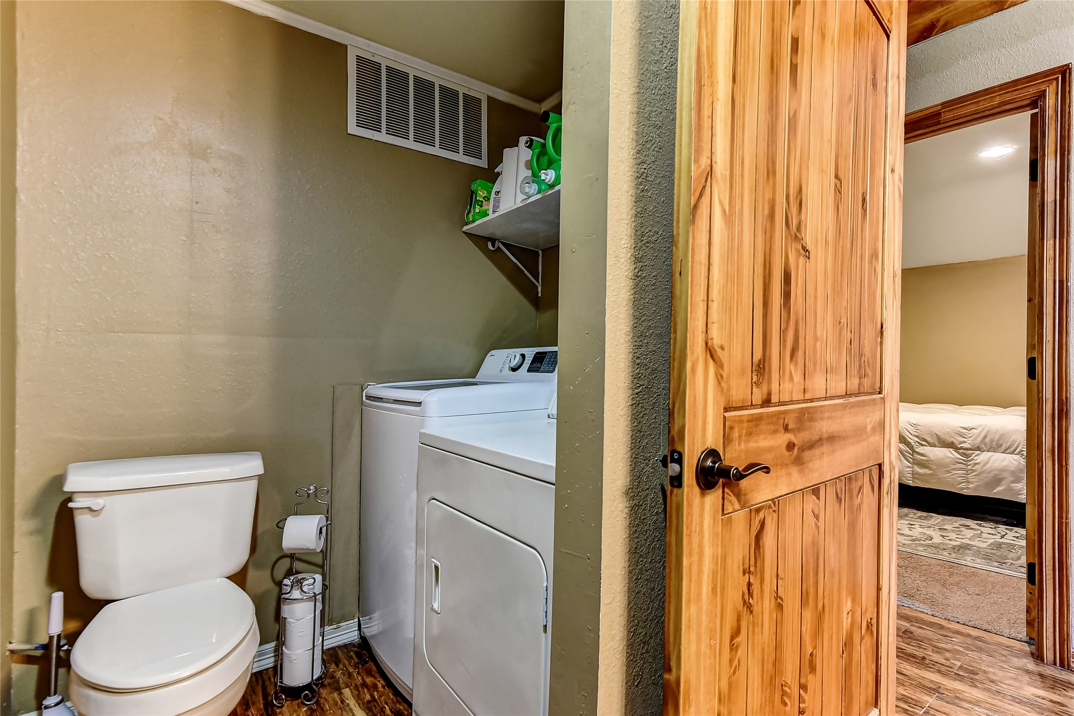 715 Old Town Road