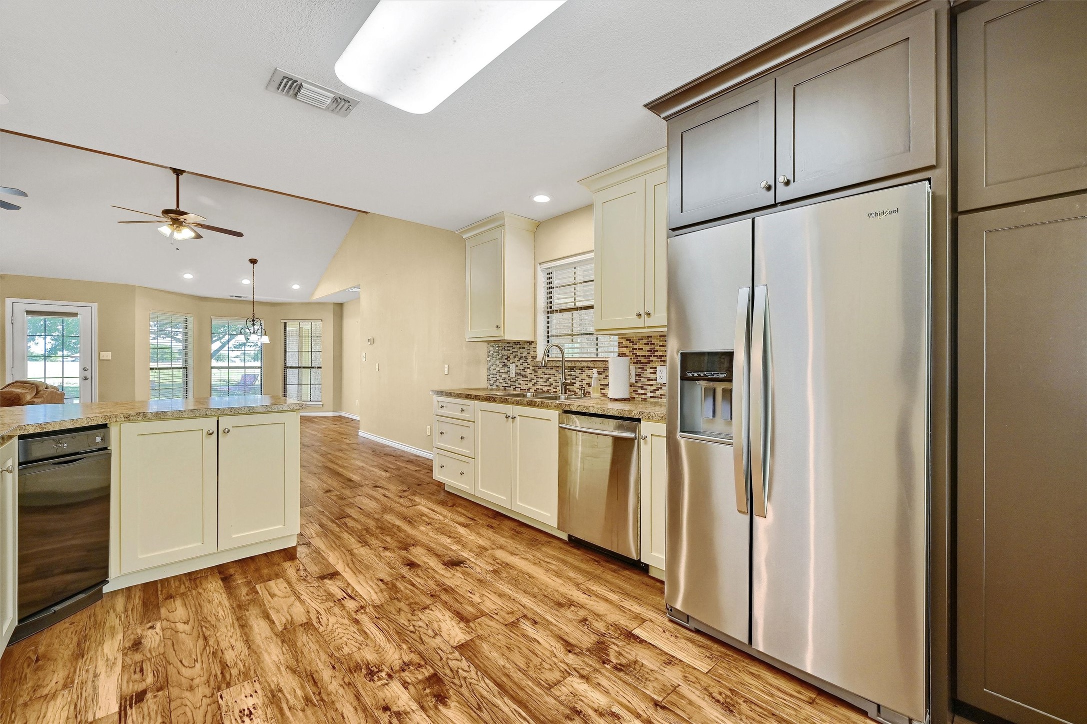 586 Cedar Crest