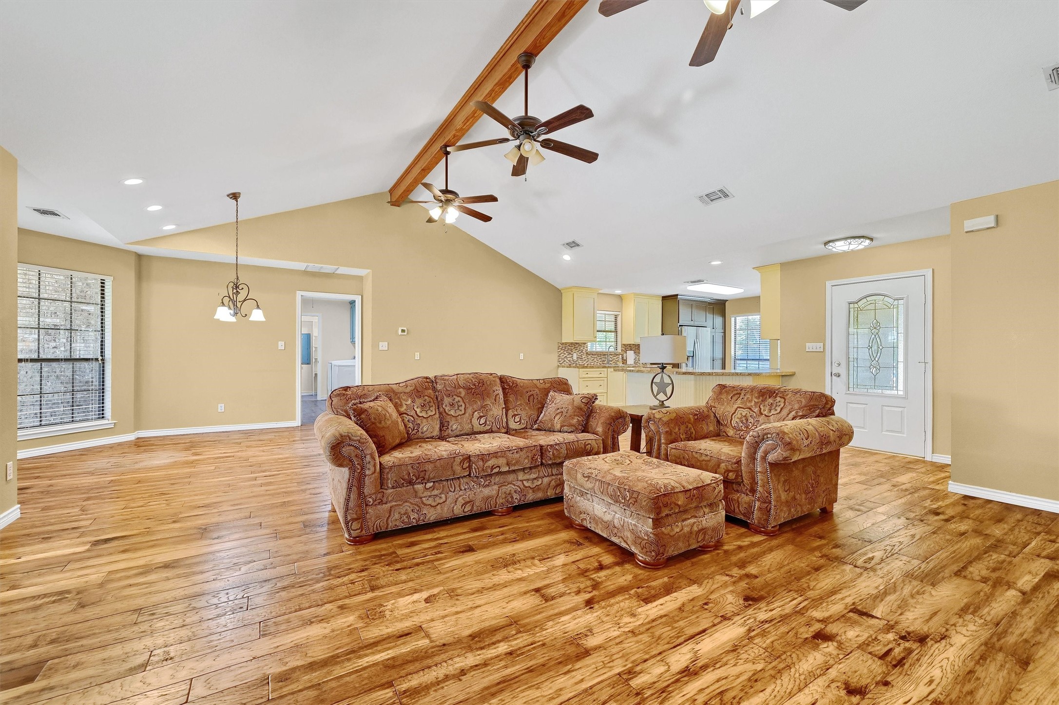 586 Cedar Crest
