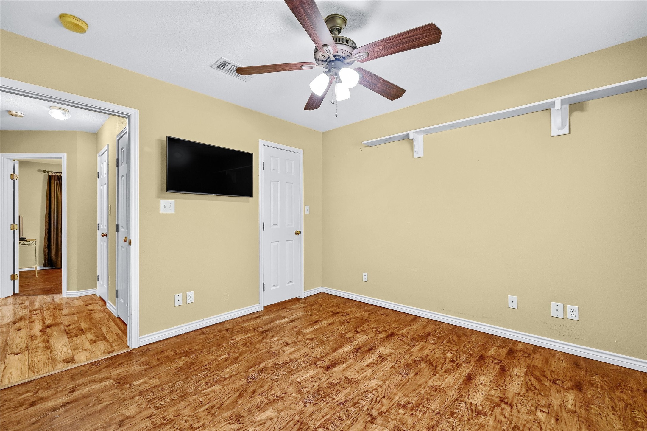586 Cedar Crest