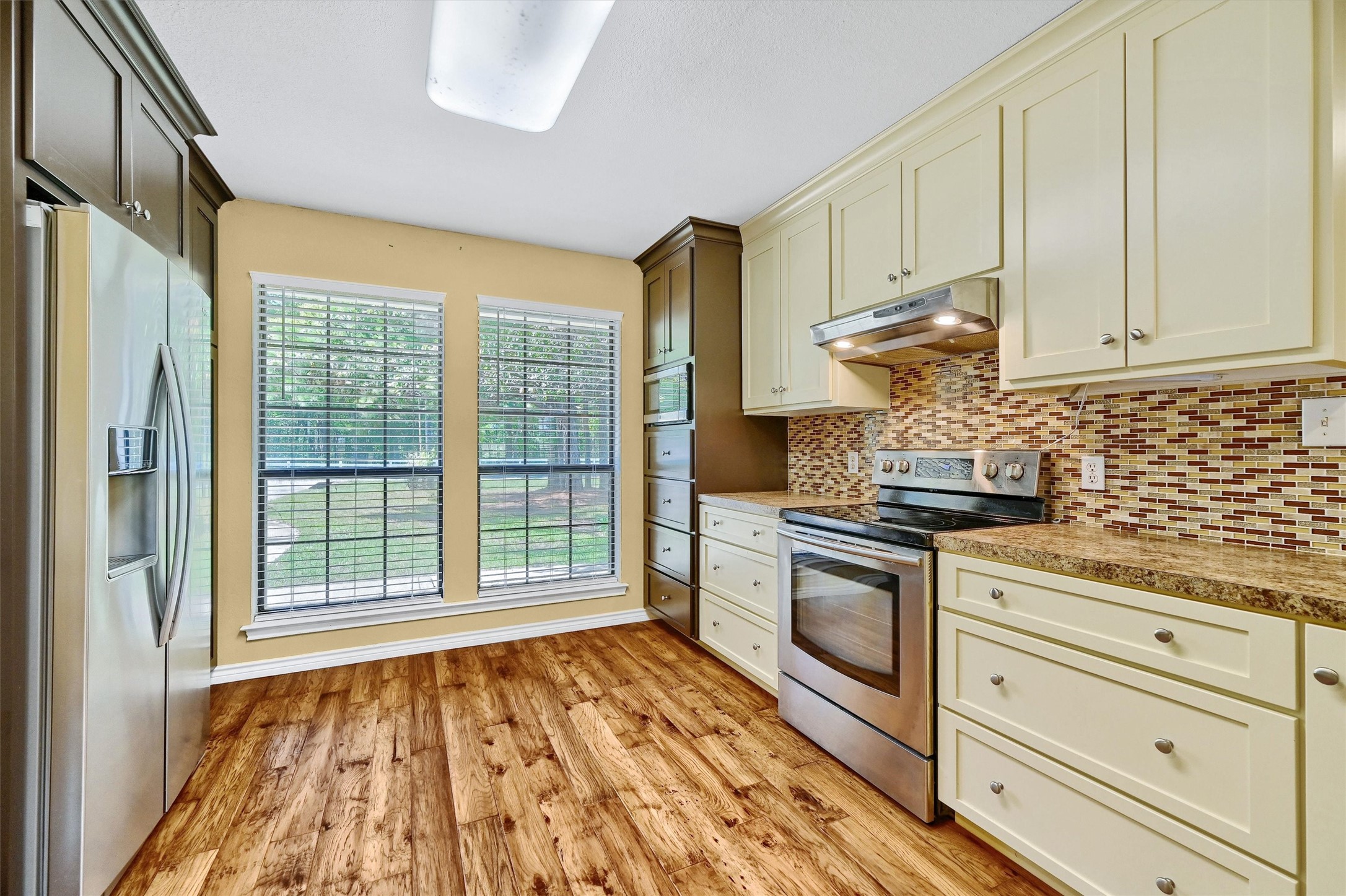 586 Cedar Crest