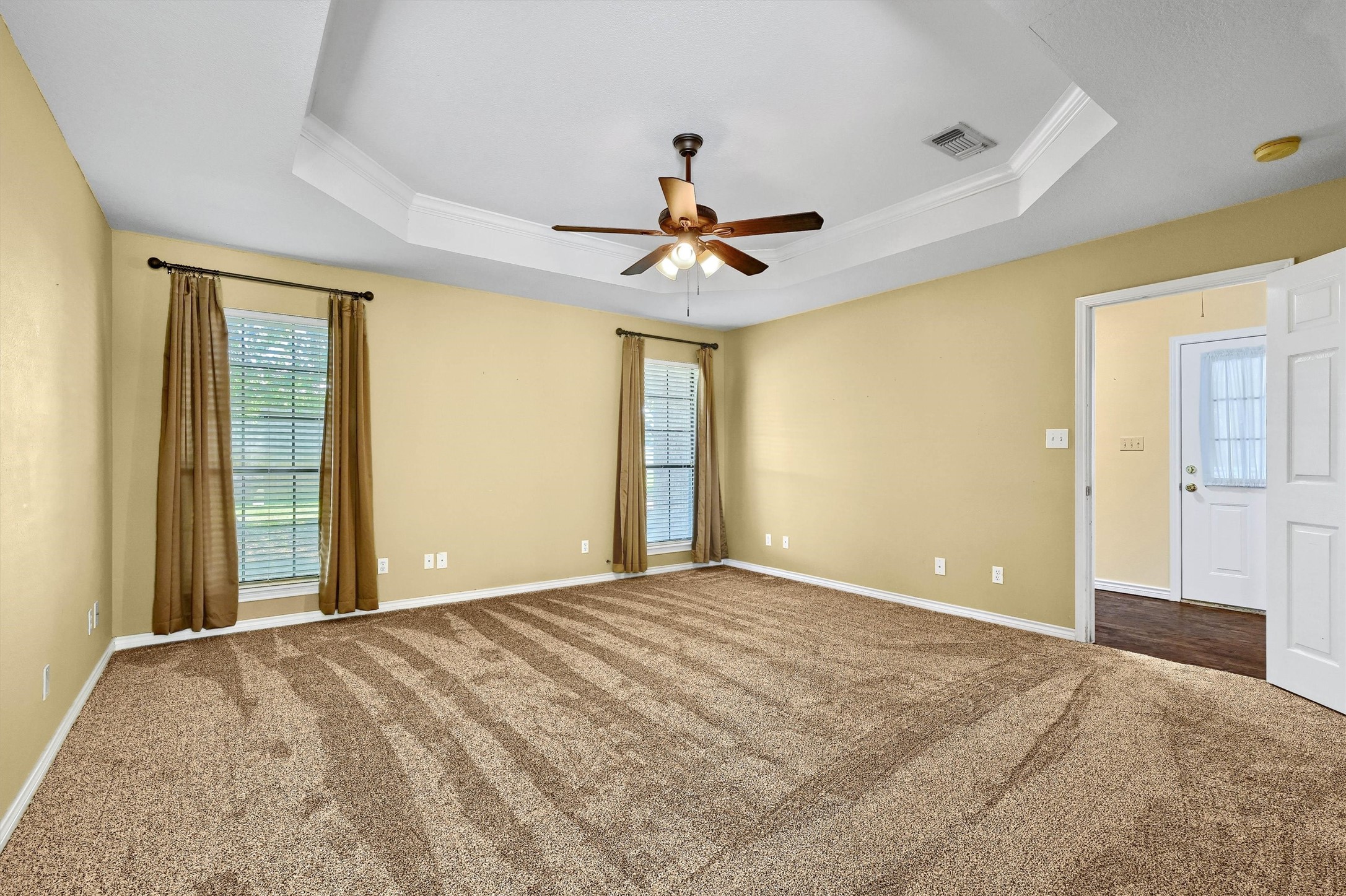 586 Cedar Crest
