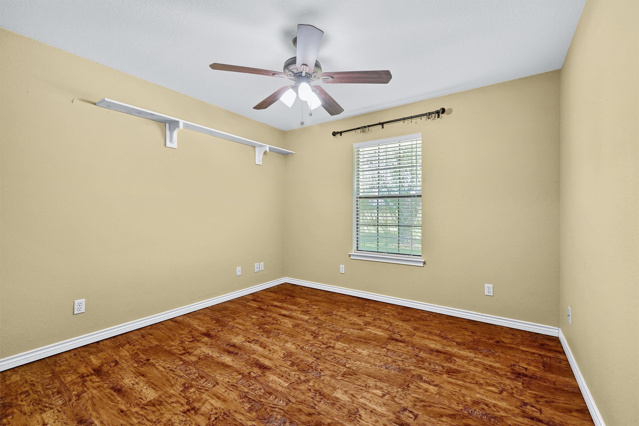 586 Cedar Crest