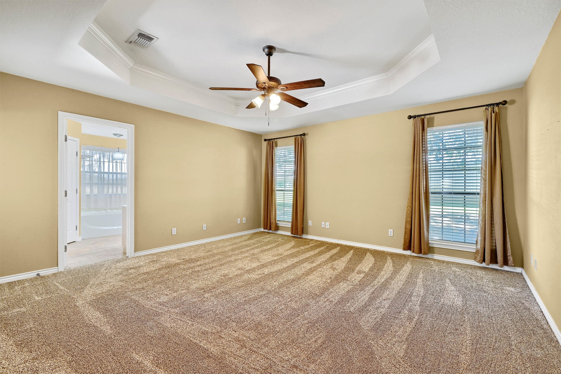 586 Cedar Crest