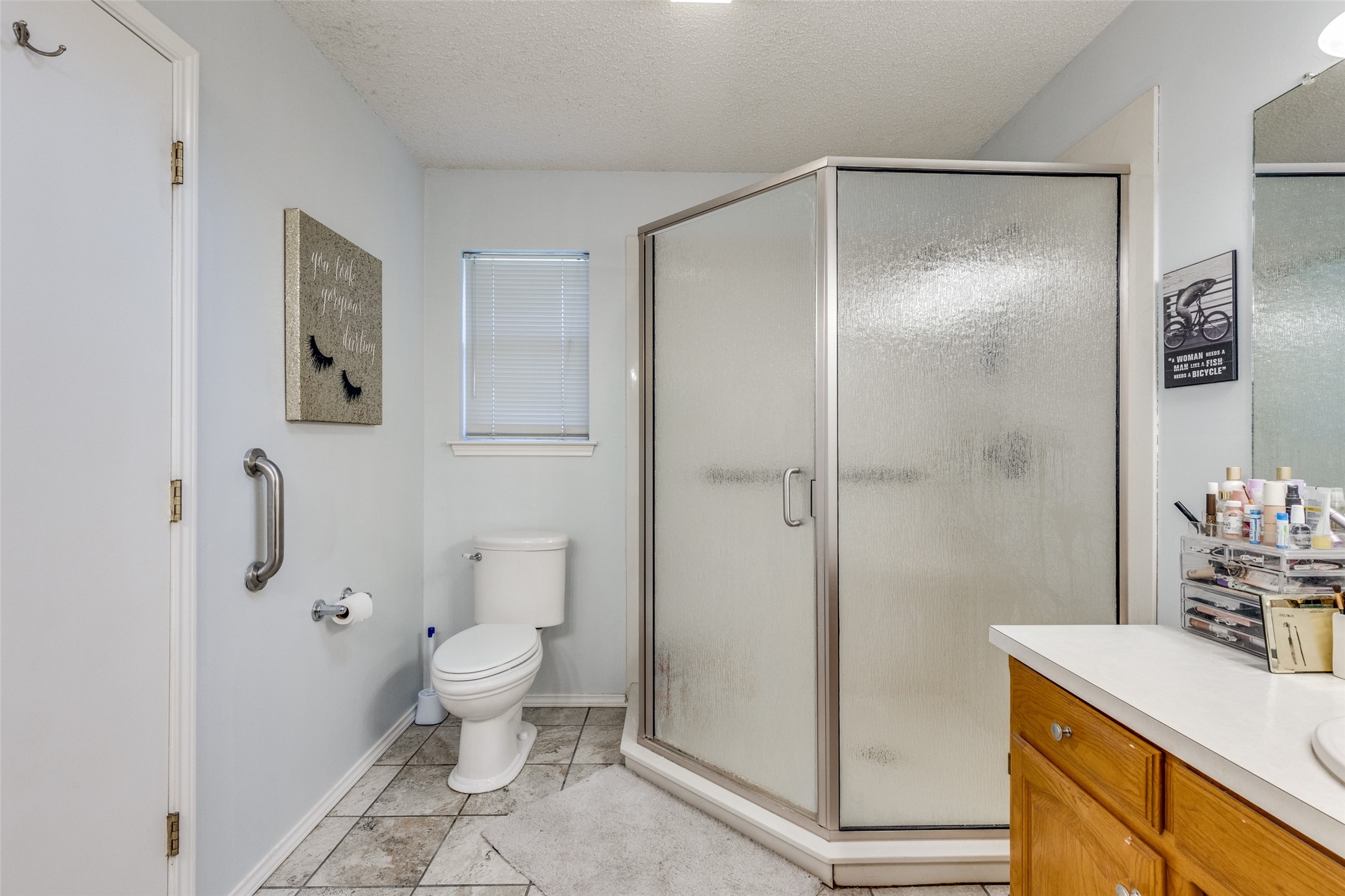 422 W 7th Street