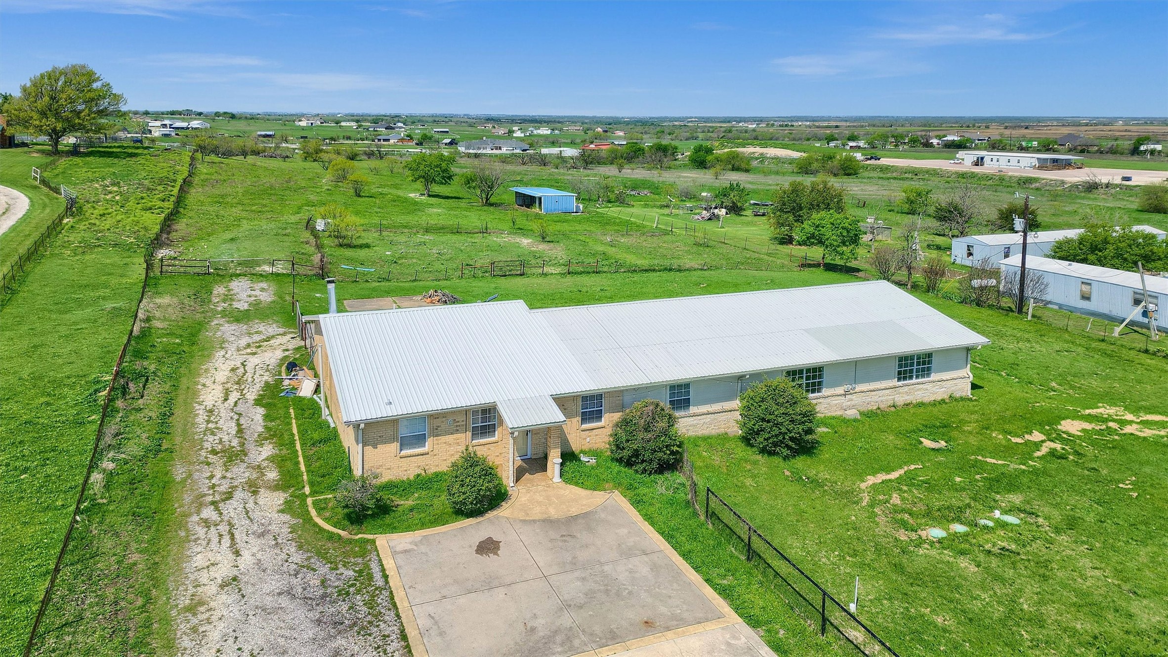 2364 N Louisiana Drive