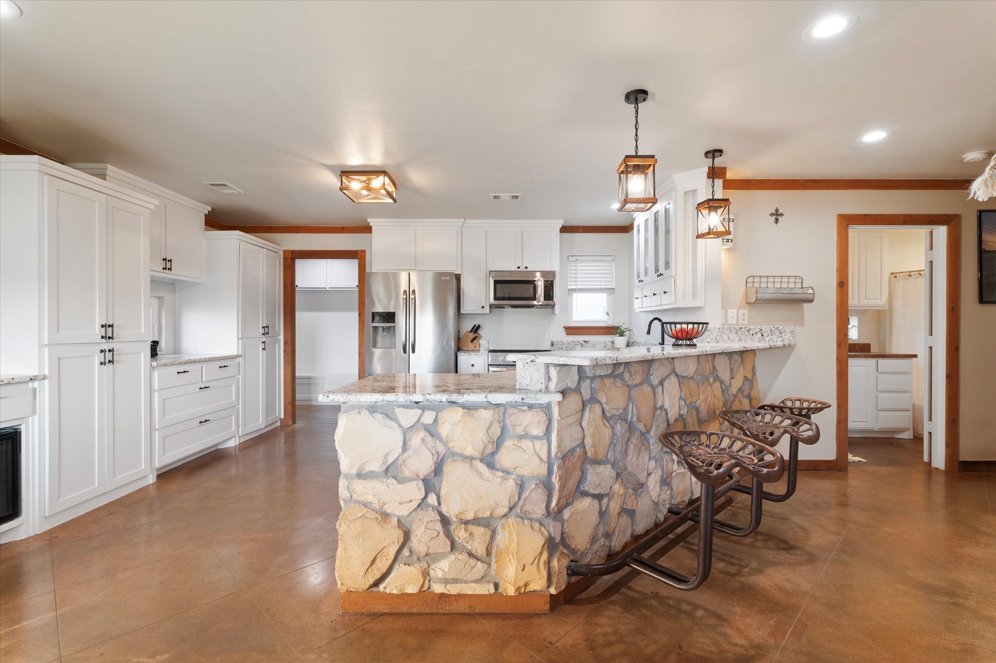 6360 Miller Road