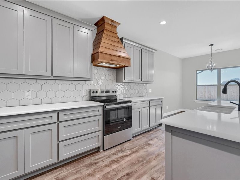 900 Mary Lee Lane