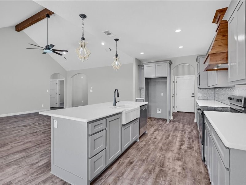 900 Mary Lee Lane
