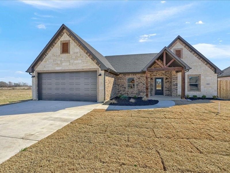900 Mary Lee Lane