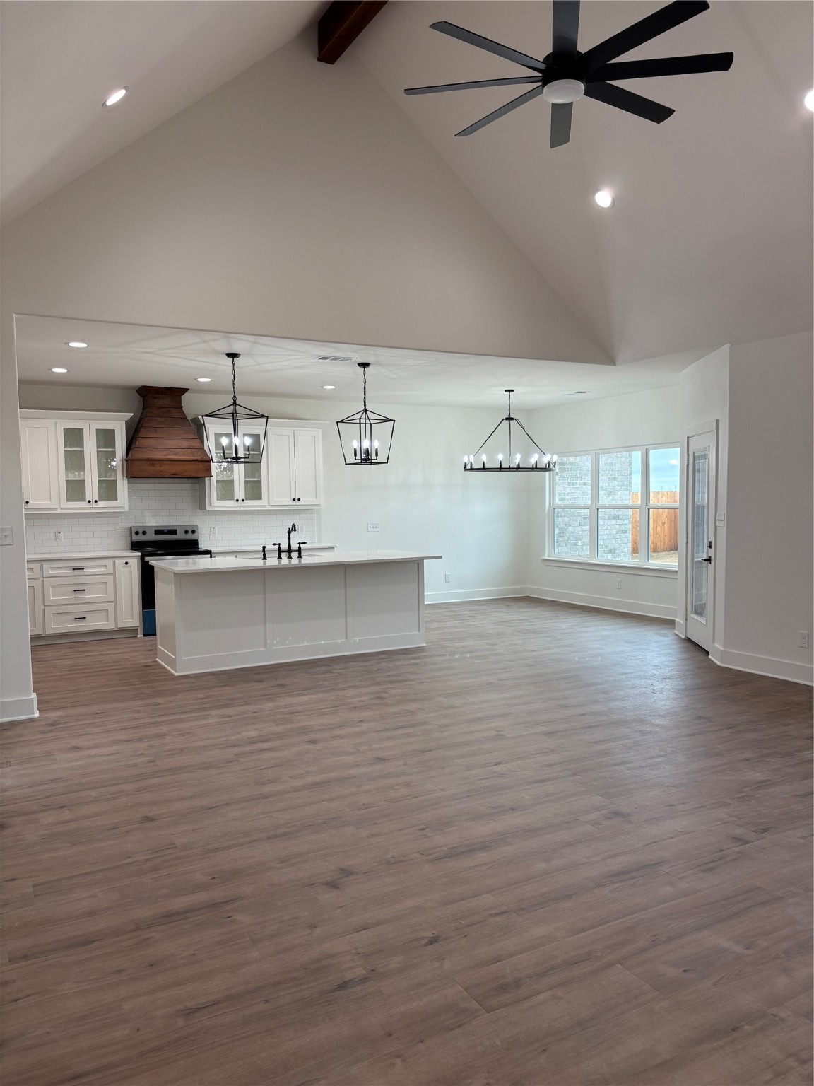814 Mary Lee Lane