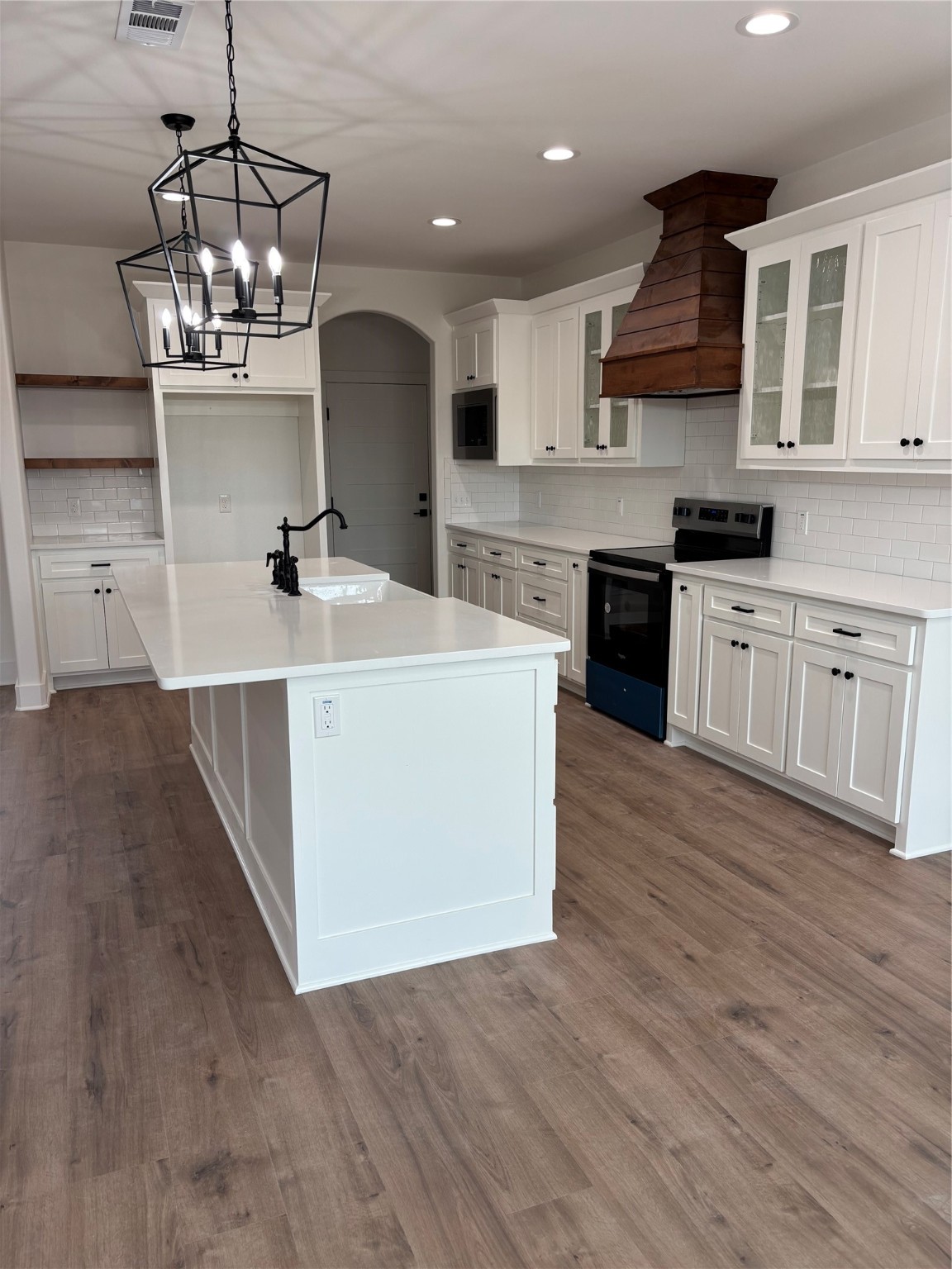 814 Mary Lee Lane